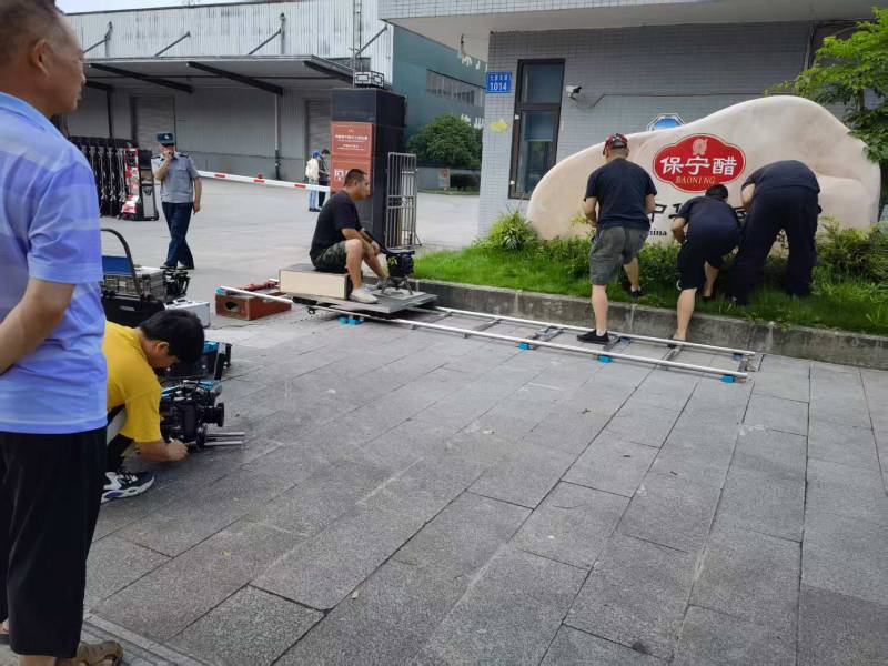 威海广告片拍摄公司核心优势：全流程服务，让品牌广告片省心更出彩
